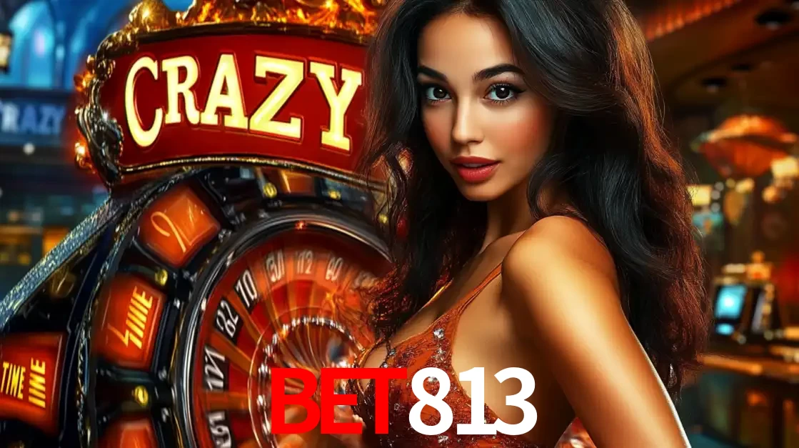 Mulher glamourosa olhando para a câmera com a roda vermelha do Crazy Time ao fundo em um ambiente de cassino, destacando a emoção dos jogos ao vivo no BET813.